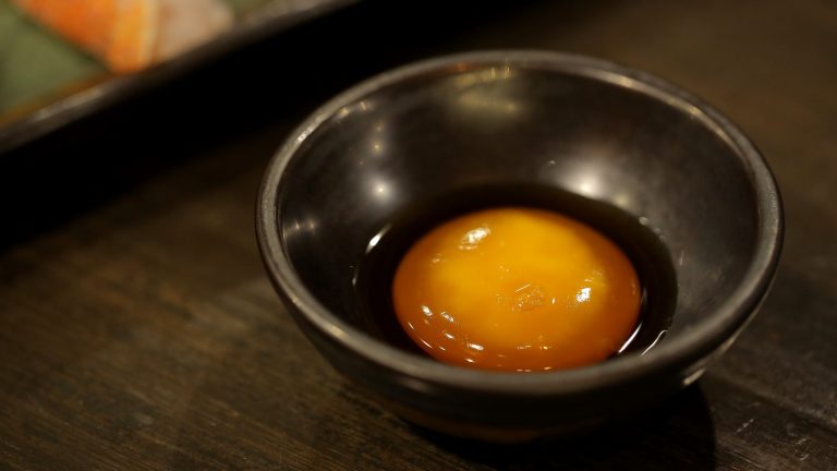 กินตามเทรนด์เมนู ไข่ดองซีอิ๊วเกาหลี หอมมันเค็มสุดกลมกล่อม